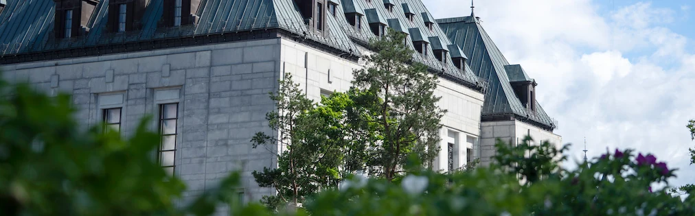 Plan rapproché de l’édifice de la Cour suprême du Canada