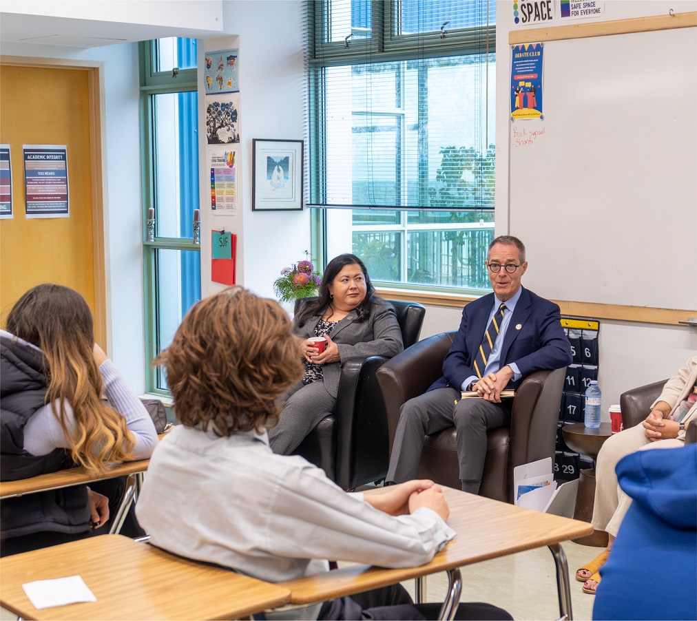 Justice Kasirer speaks to students in a classroom