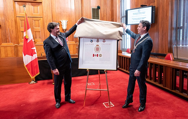 Unveiling in the Courtroom